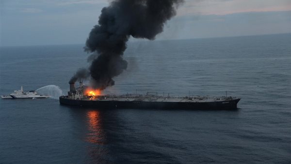 وزارة-البترول-توضح-تفاصيل-اصطدام-ناقلة-زيت-خام-بمنصة-حفر-بحرية