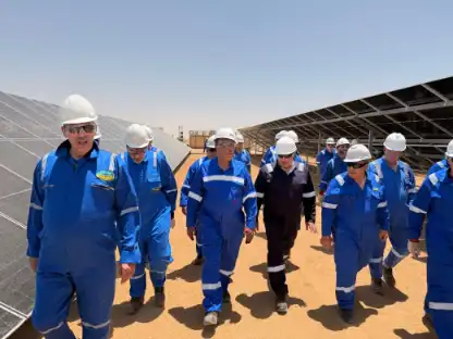 لتسريع-خطط-التنمية..-الرئيس-التنفيذي-لهيئة-البترول-يتابع-أعمال-الحفر-والإنتاج-بحقول-شمال-البحرية