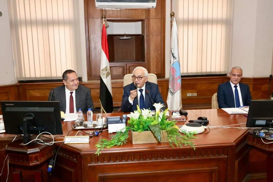 الأبنية التعليمية : تسليم ٢٣٩٢ مشروعا بعدد ١٤٩٤٠ فصلا ضمن مشروع 