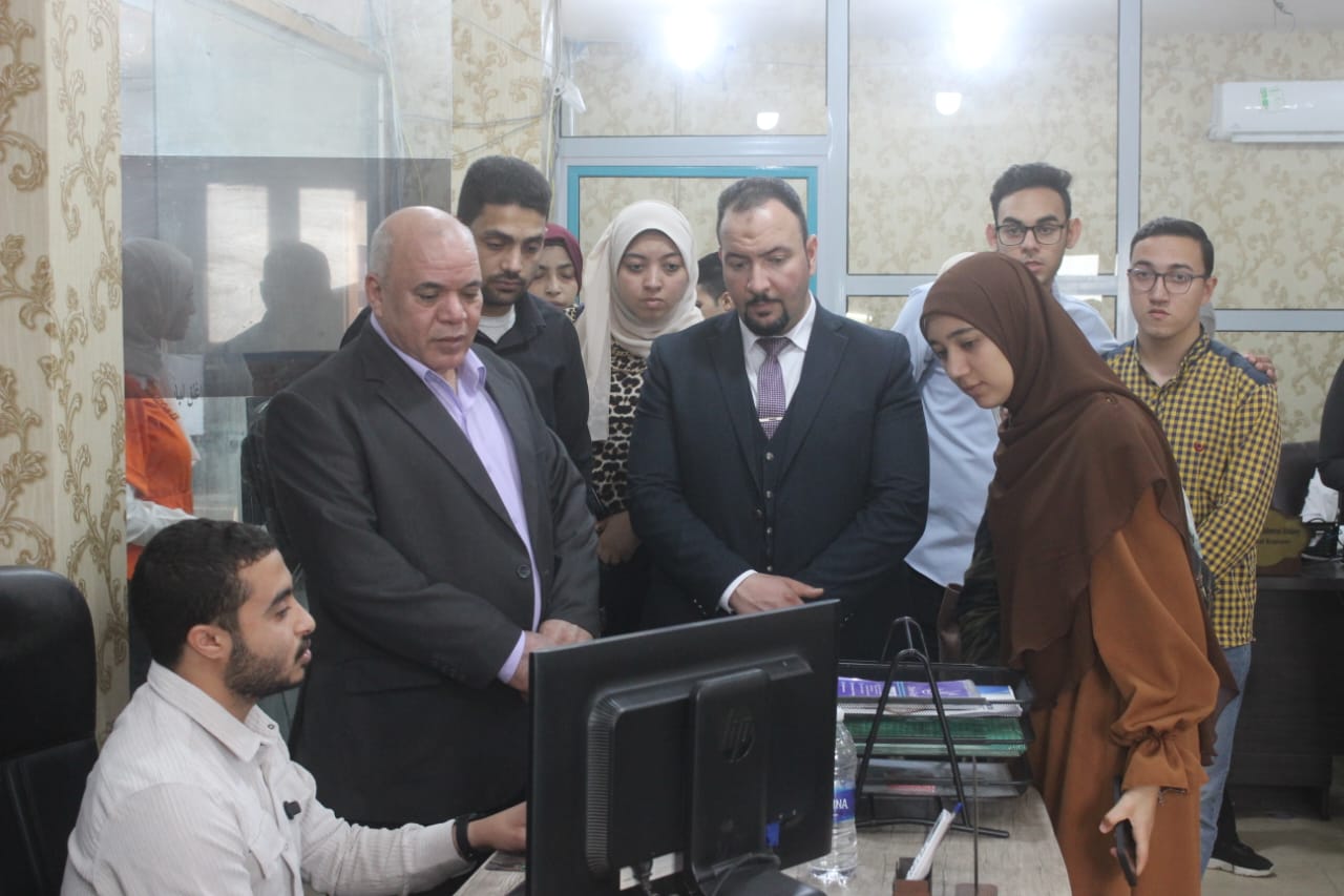 رئيس وطلاب جامعة الدلتا التكنولوجية فى زيارة علمية لمصنع كيم تك للأجهزة العلمية بكفر الشيخ 