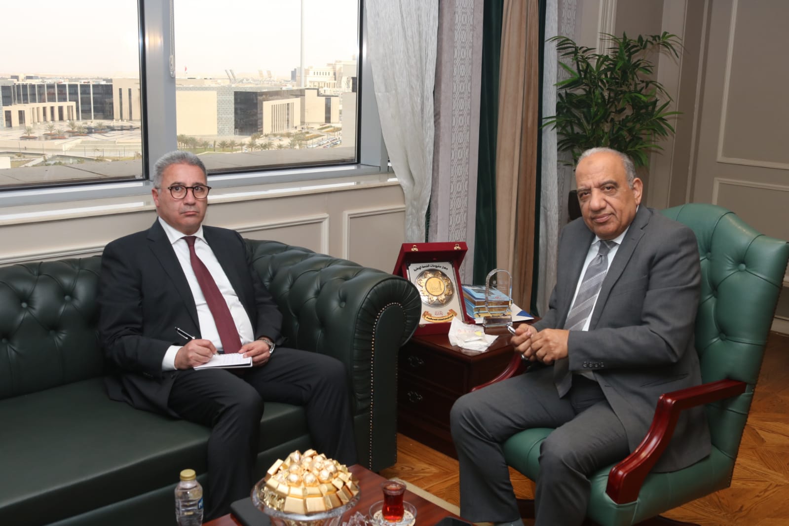 وزير الكهرباء  يلتقي السفير المصرى الجديد لدى الصين لتعزيز التعاون وتعظيم الاستفادة