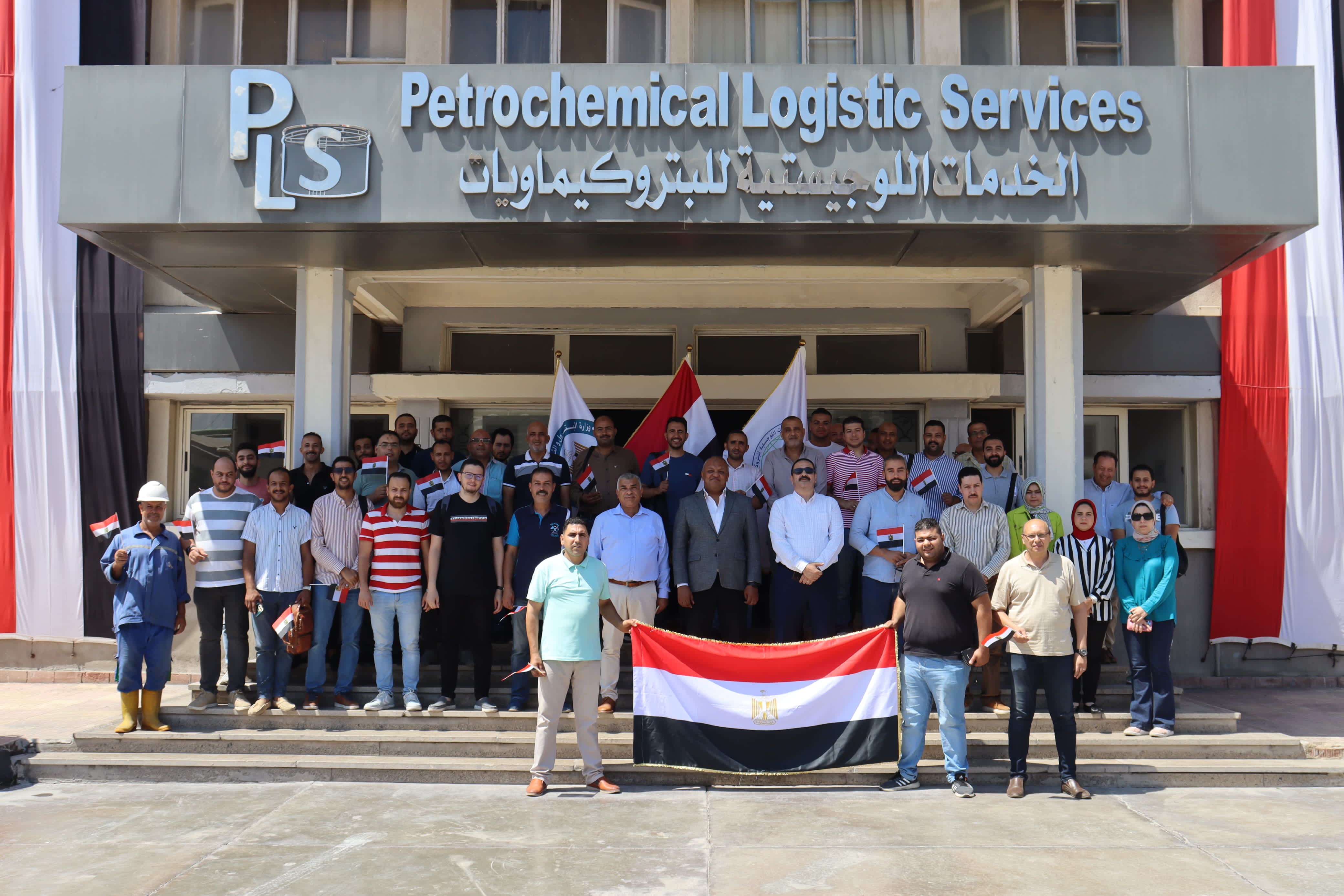 المهندس حسام الفهمي يقود مسيرة العاملين بـ PLS للمشاركة في انتخابات الشيوخ 