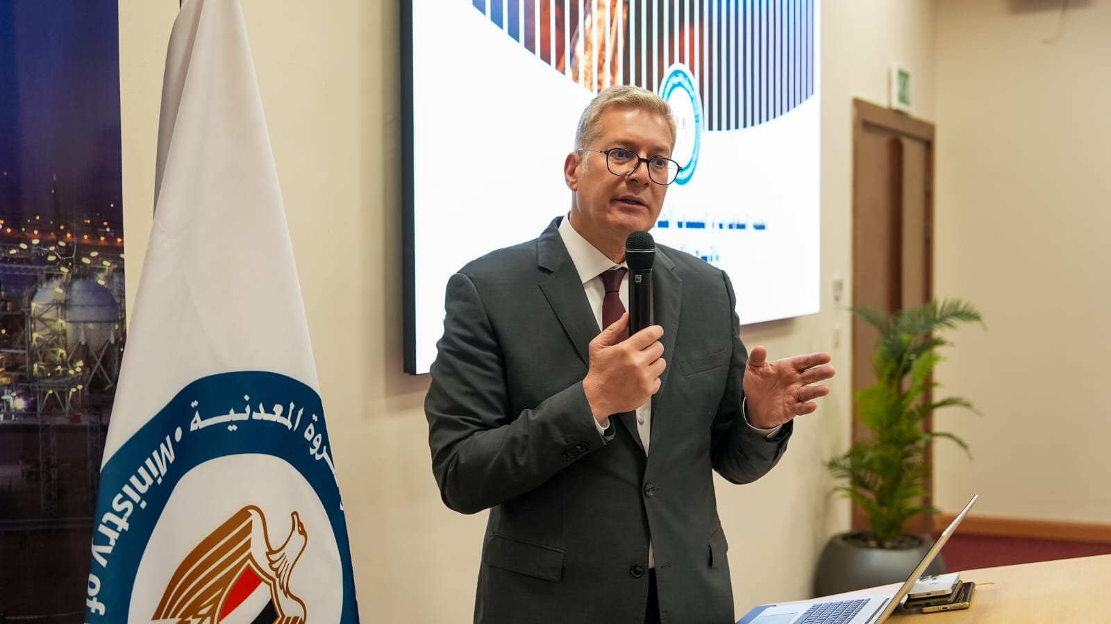 وزير البترول: أنظمة تعاقدية مبتكرة وأساليب حديثة لدعم زيادة الإنتاج