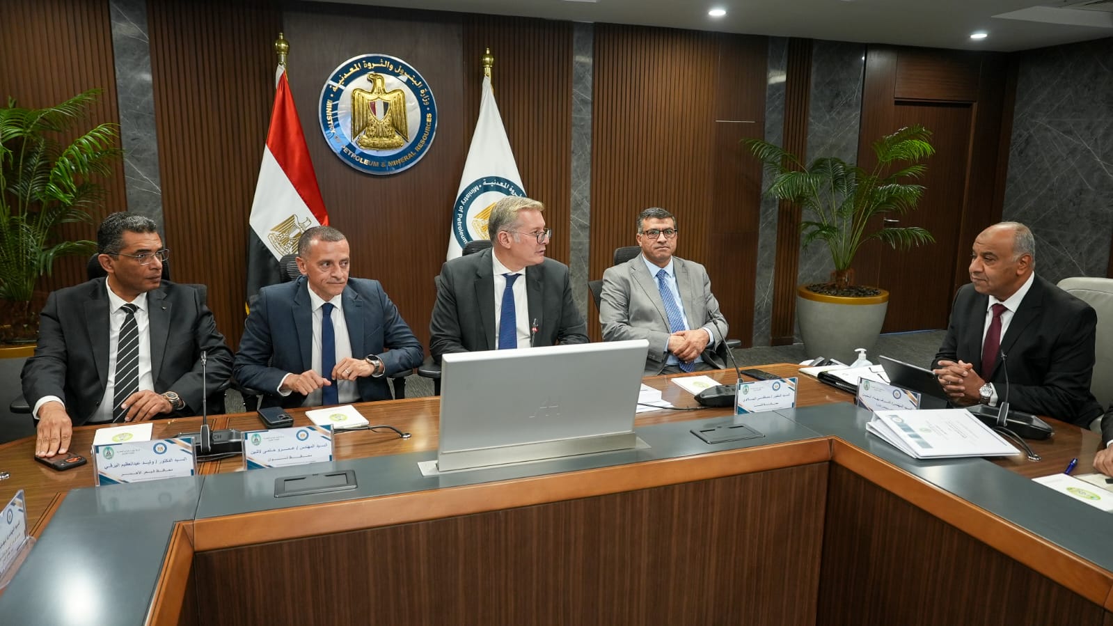 وزير-البترول-يعتمد-الموازنة-الاستثمارية-لشركة-جنوب-الوادي-المصرية-القابضة