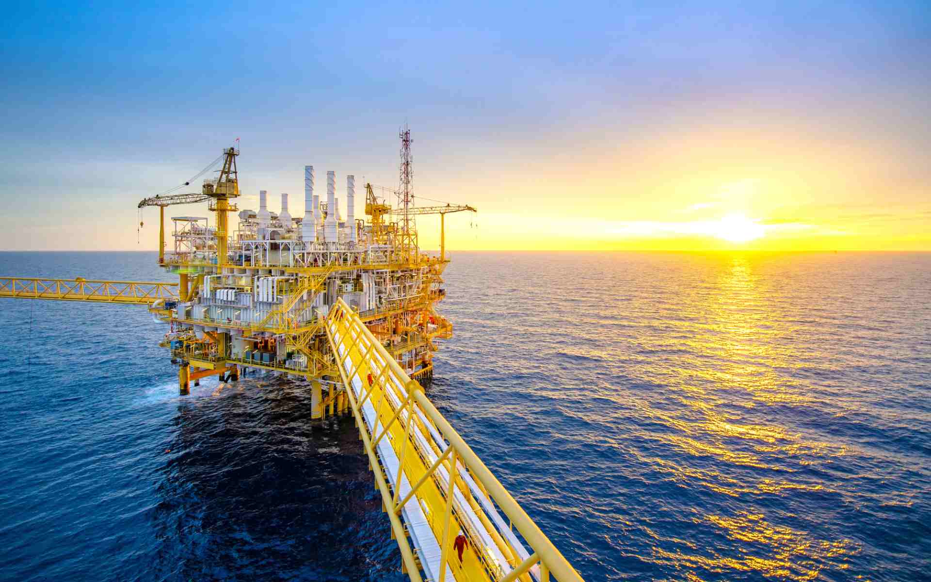 البترول-تعلن-بدء-إنتاج-بئر-بلاعيم-البحري-في-حقول-سيناء-بمعدل-1500-برميل-يوميًا