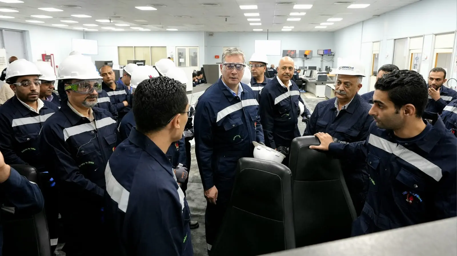 خلال-جولته-بمشروعات-تكرير-البترول-بالإسكندرية..-وزير-البترول-يتفقد-مصفاة-تكرير-(ميدور