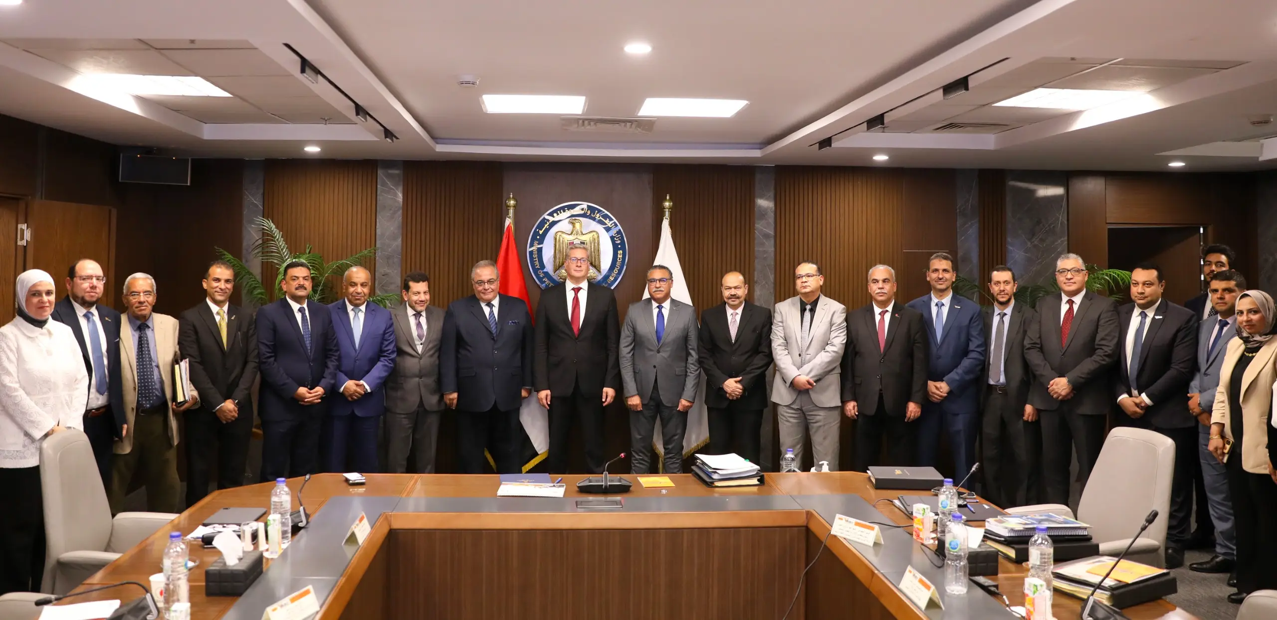 وزير البترول يعتمد الجمعية العامة لشركة الوادي الجديد للثروة المعدنية والطفلة الزيتية (واديكو)