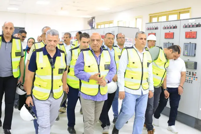  لتنفيذ التكليف الرئاسي.. وزير الكهرباء يتابع مشروعات بـ 2735 ميجاوات بأسوان ويوجه بالتحول للشبكات الذكية