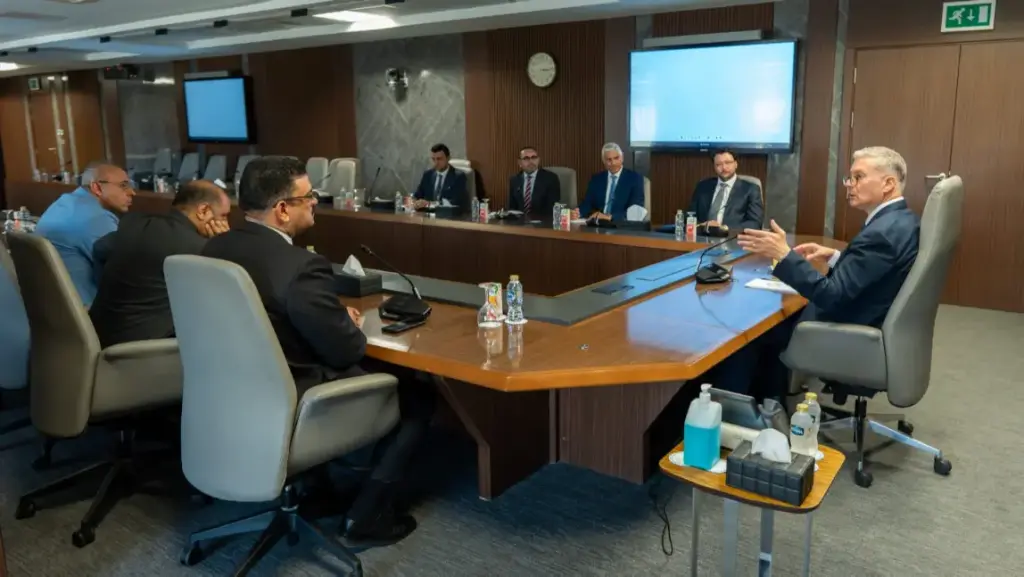 وزير البترول يبحث مع «FMC» القبرصية استئناف تنقيب الذهب وضخ 20 مليون دولار استثمارات