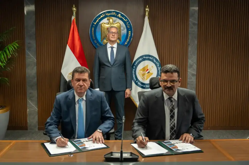 وزير البترول يشهد توقيع مذكرة تفاهم لتعظيم القيمة المضافة لفوسفات أبو طرطور