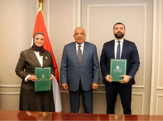 بدعم-من-الطاقة-المتجددة..-شراكة-بين-المصرية-لنقل-الكهرباء-وهيكا-داتا-لإنشاء-مركز-بيانات-متطور