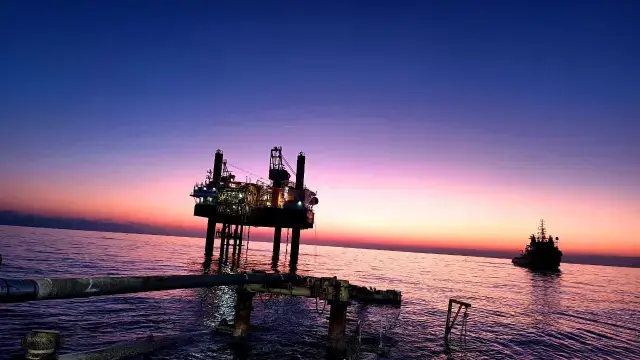 خدمات البترول البحرية PMS تنجز أول خط بحري بمشروع تنمية حقل كاموس
