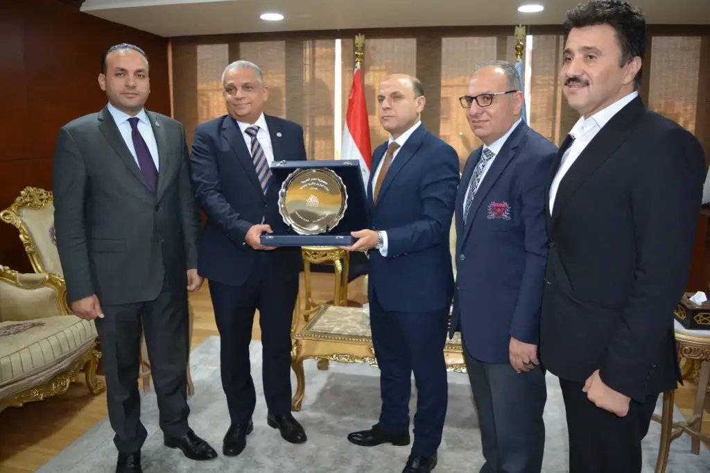 محافظ الغربية ورئيس «غاز مصر» يبحثان آليات تسريع مشروعات الغاز الطبيعي بالمحافظة