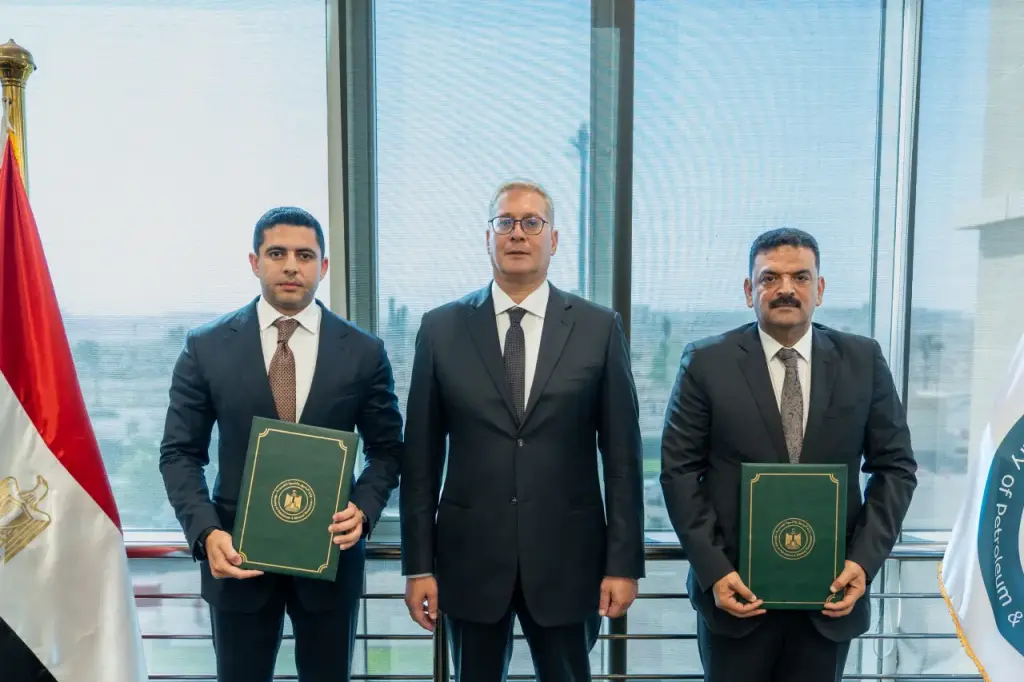 وزير البترول يشهد توقيع مذكرة تفاهم بين هيئة الثروة المعدنية وجينيسيس المصرية للتعدين