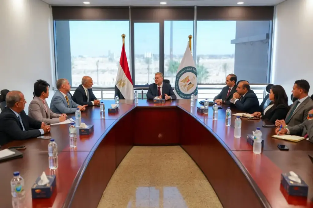 وزير البترول يبحث مع إكسون موبيل العالمية ربط اكتشافات الشركة في قبرص بالبنية التحتية المصرية