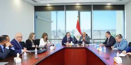 وزيرا الكهرباء والتخطيط يبحثان خطة الاستثمارات العامة وتوفير التمويلات المبتكرة للمشروعات في مجالات الطاقة