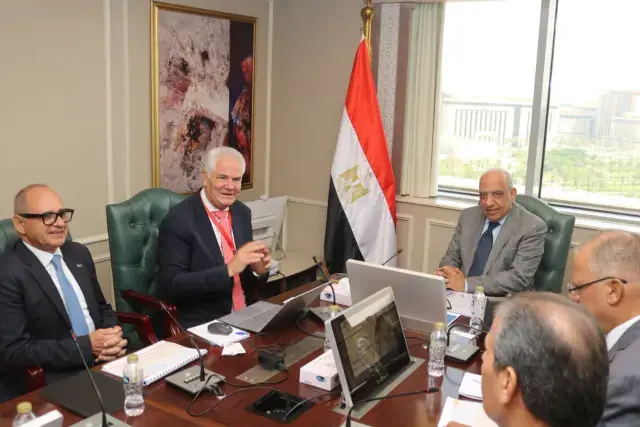 وزير-الكهرباء-يناقش-مع-تحالف-رينيرجي-إنشاء-مشروع-للطاقة-المتجددة-والضخ-والتخزين-بسيناء-بقدرة-3100-ميجاوات
