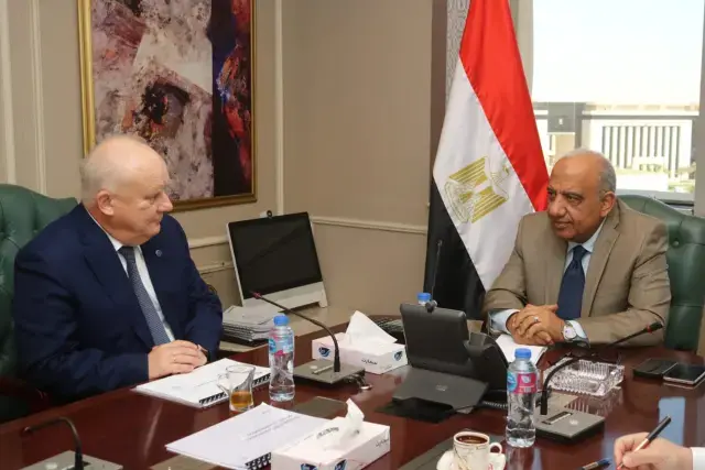 وزير-الكهرباء-يبحث-مع-«روسآتوم»-مستجدات-تنفيذ-محطة-الضبعة-النووية-والاستعداد-لاستقبال-الوقود