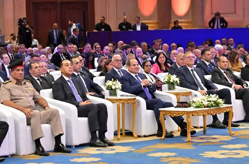 الرئيس السيسي يشهد افتتاح النسخة الخامسة من منتدى مصر للتعدين ويؤكد التزام الدولة بدعم الاستثمارات