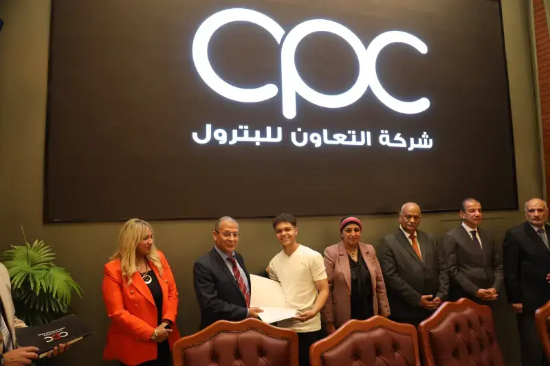 «اتقدم»..-التعاون-للبترول-تُخرّج-أول-دفعة-من-110-طالب-صُنعوا-في-بيئة-العمل-الحقيقية