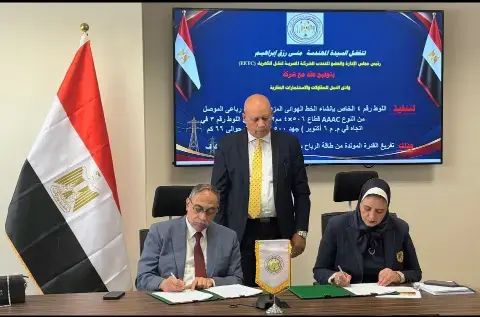 «المصرية لنقل الكهرباء» تنفذ خطًا هوائيًا بجهد 500 كيلوفولت لنقل طاقة الرياح من خليج السويس