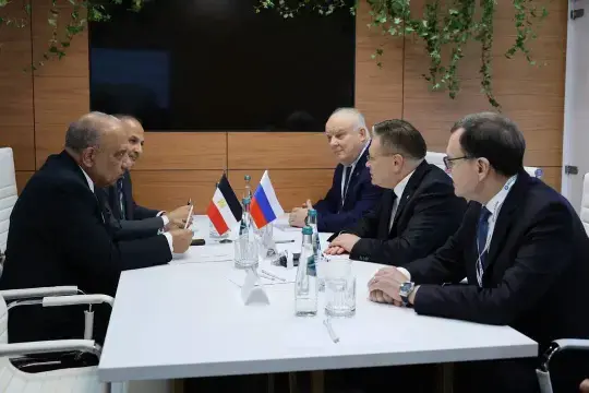 على هامش القمة الروسية الأفريقية.. مصر وروسيا تبحثان تسريع تنفيذ «الضبعة النووية» ومشاريع التحلية والمفاعلات الصغيرة